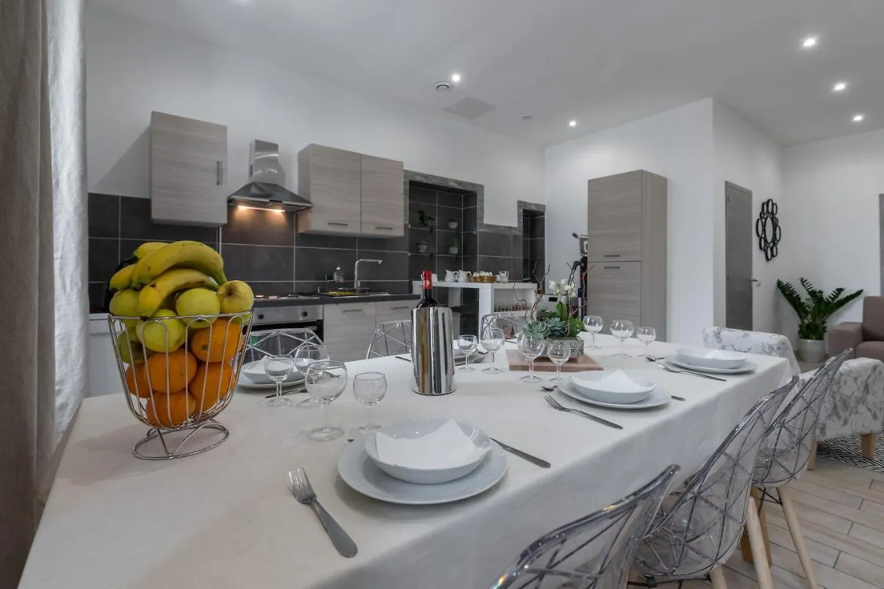 Apartment Guest House Grimaldi Nice